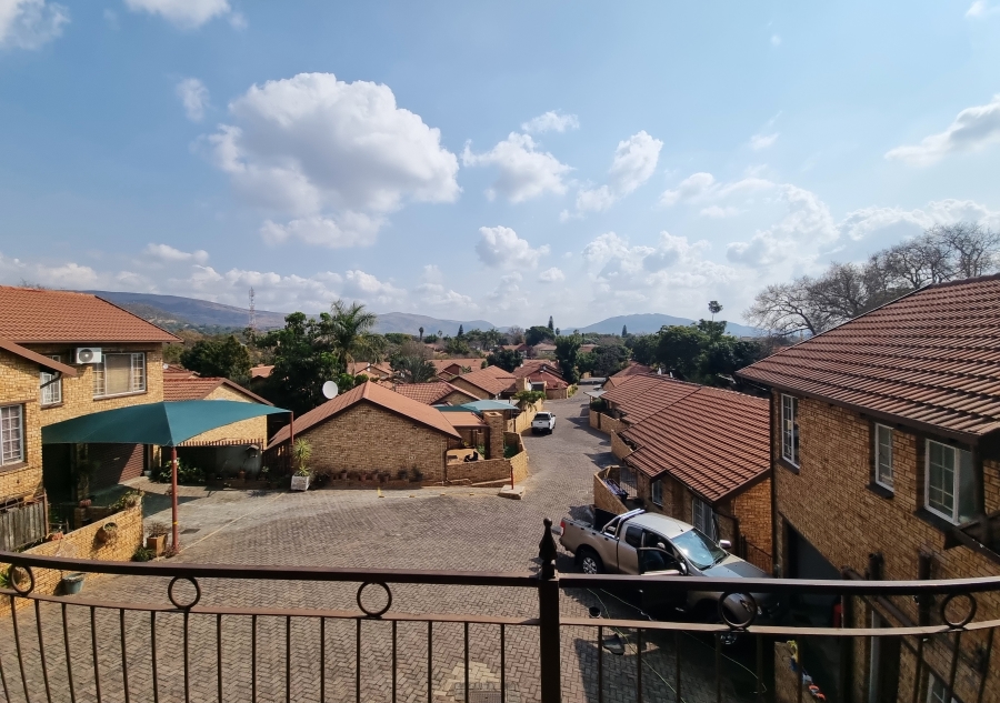 3 Bedroom Property for Sale in Safari Gardens North West